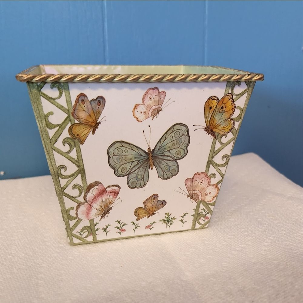 Vintage Burton, Garden Splendor Metal Butterfly Decor Bucket